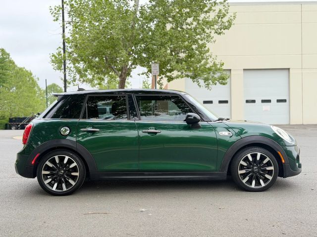 2016 MINI Cooper Hardtop S