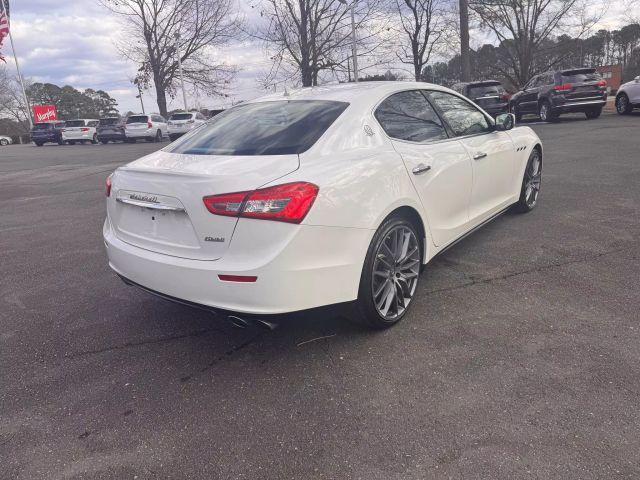 2016 Maserati Ghibli Base