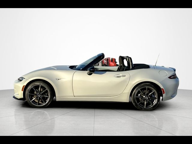 2016 Mazda MX-5 Miata Club