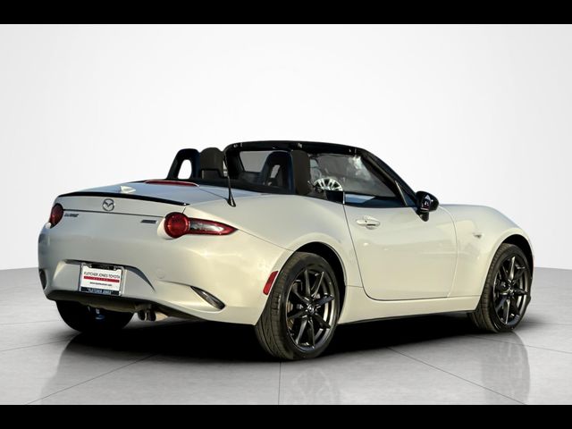 2016 Mazda MX-5 Miata Club