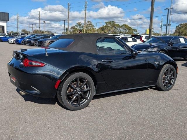 2016 Mazda MX-5 Miata Club