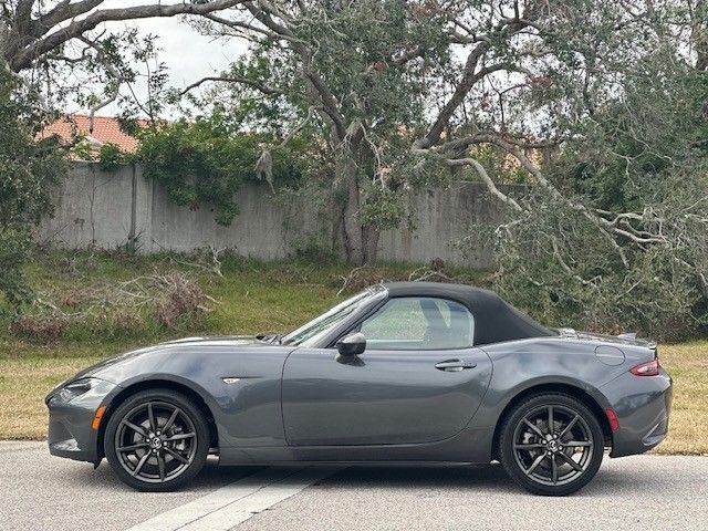 2016 Mazda MX-5 Miata Club