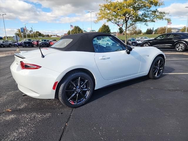 2016 Mazda MX-5 Miata Club