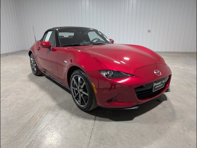 2016 Mazda MX-5 Miata Grand Touring