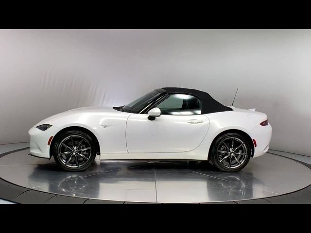 2016 Mazda MX-5 Miata Grand Touring