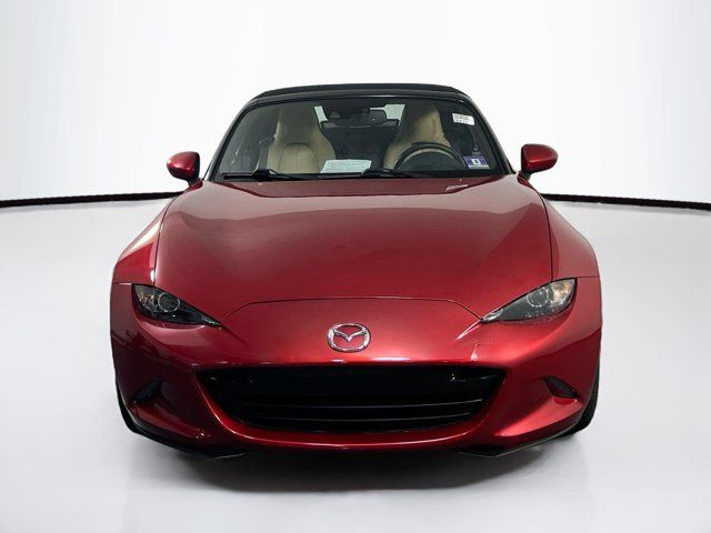 2016 Mazda MX-5 Miata Grand Touring