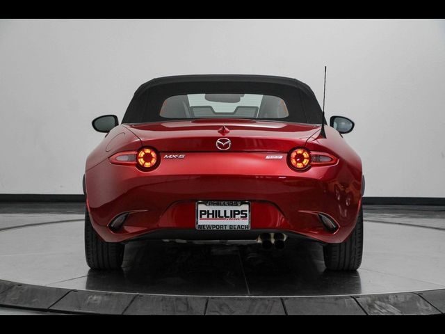 2016 Mazda MX-5 Miata Grand Touring