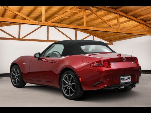 2016 Mazda MX-5 Miata Grand Touring