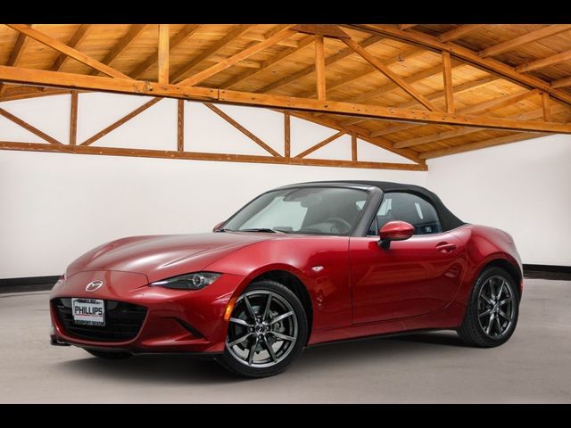 2016 Mazda MX-5 Miata Grand Touring