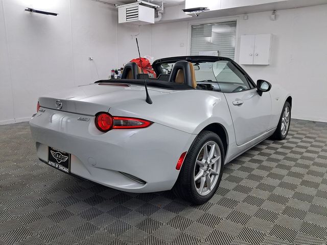 2016 Mazda MX-5 Miata Sport