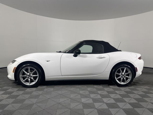 2016 Mazda MX-5 Miata Sport