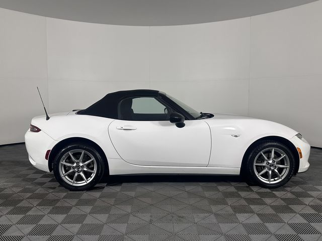 2016 Mazda MX-5 Miata Sport