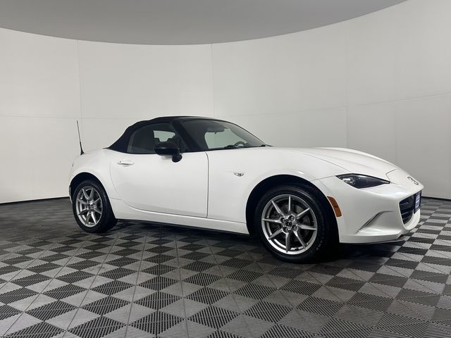 2016 Mazda MX-5 Miata Sport