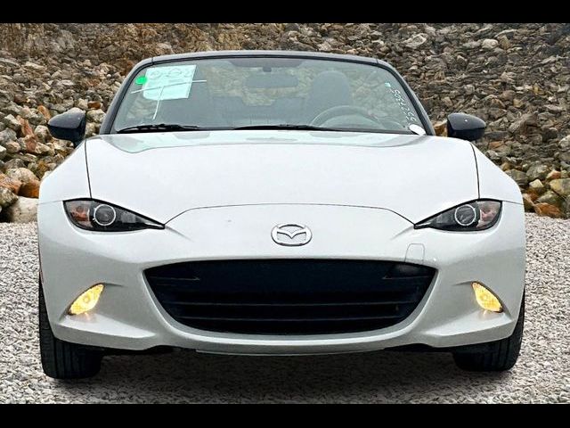2016 Mazda MX-5 Miata Sport