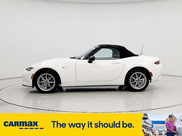 2016 Mazda MX-5 Miata Sport