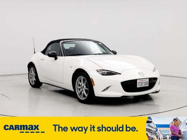 2016 Mazda MX-5 Miata Sport