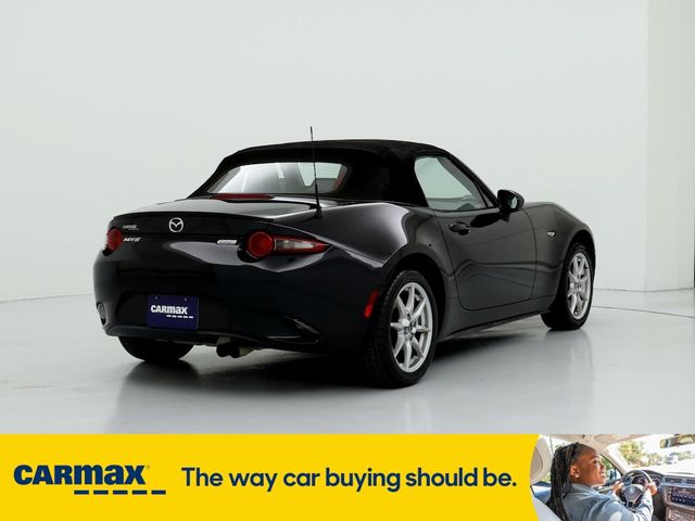 2016 Mazda MX-5 Miata Sport