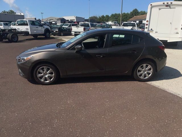 2016 Mazda Mazda3 i Sport