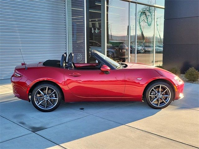 2016 Mazda MX-5 Miata Grand Touring