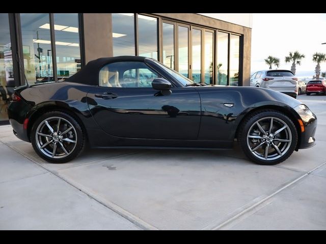 2016 Mazda MX-5 Miata Grand Touring