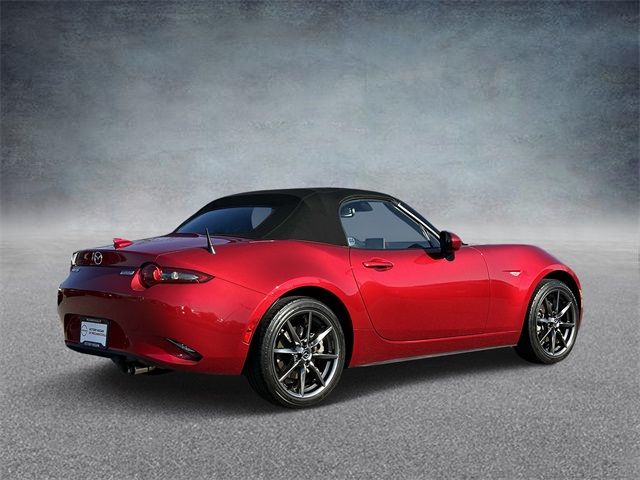 2016 Mazda MX-5 Miata Grand Touring