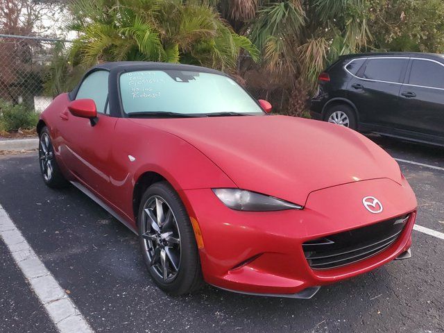 2016 Mazda MX-5 Miata Grand Touring