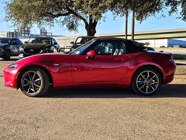 2016 Mazda MX-5 Miata Grand Touring