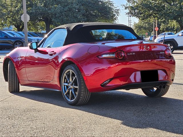 2016 Mazda MX-5 Miata Grand Touring