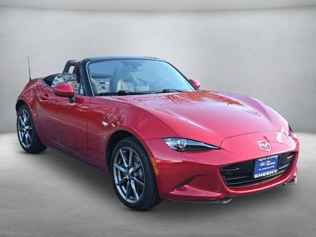 2016 Mazda MX-5 Miata Grand Touring