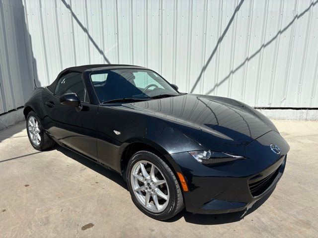2016 Mazda MX-5 Miata Sport