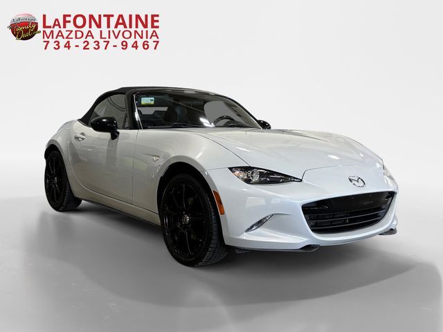 2016 Mazda MX-5 Miata Sport