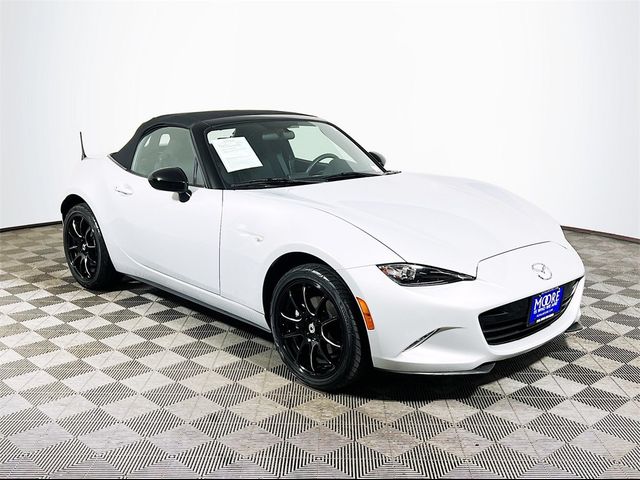 2016 Mazda MX-5 Miata Sport