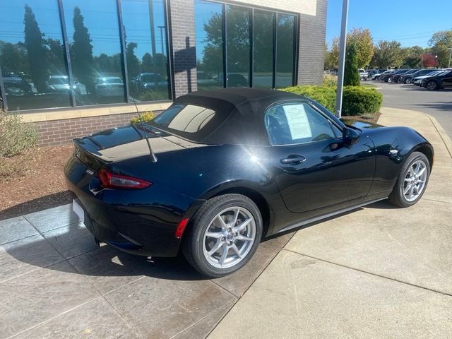 2016 Mazda MX-5 Miata Sport