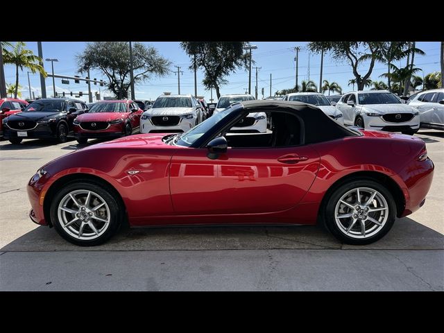 2016 Mazda MX-5 Miata Sport