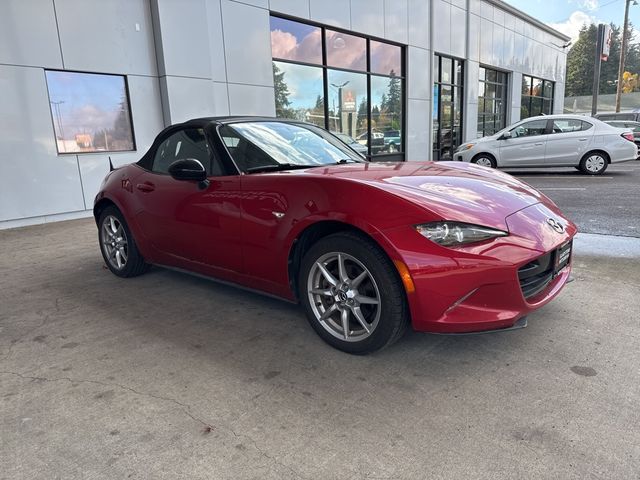 2016 Mazda MX-5 Miata Sport