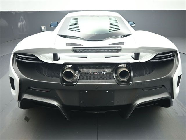 2016 McLaren 675LT Base