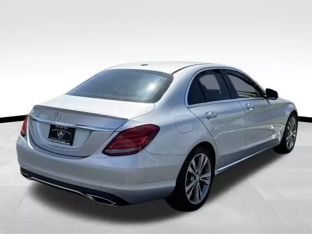 2016 Mercedes-Benz C-Class 300