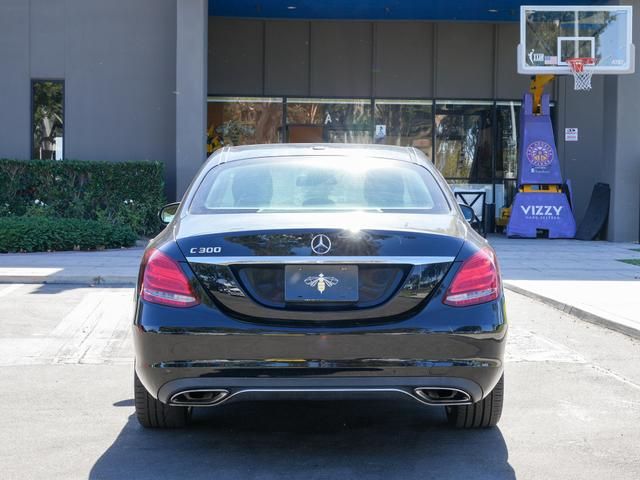 2016 Mercedes-Benz C-Class 300