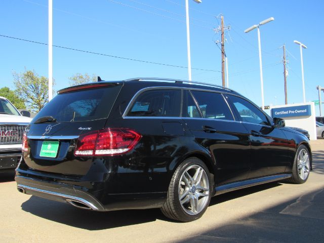 2016 Mercedes-Benz E-Class 