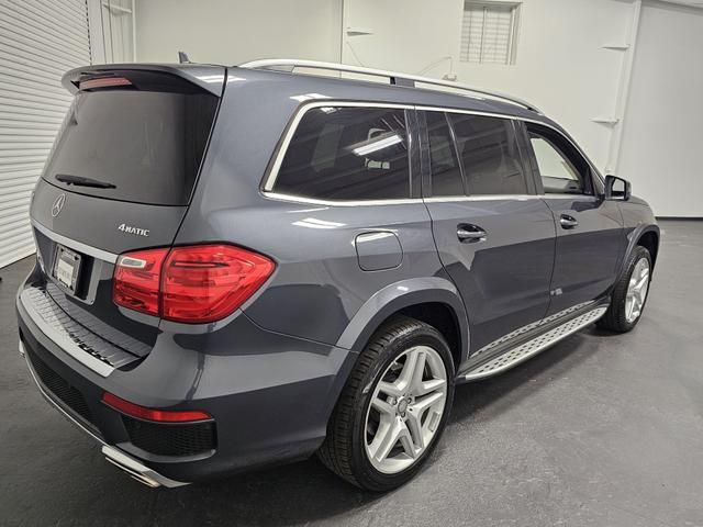 2016 Mercedes-Benz GL-Class 550