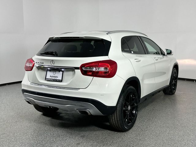 2016 Mercedes-Benz GLA 250