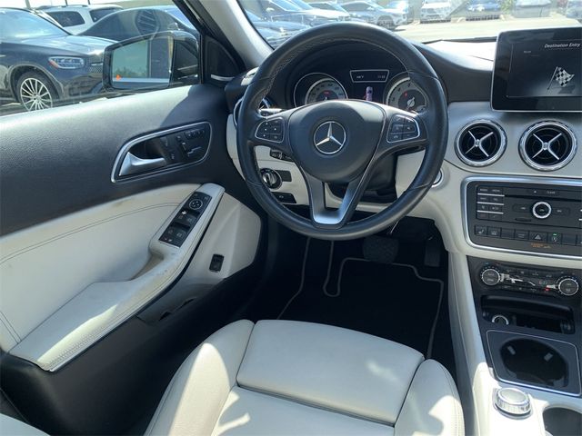 2016 Mercedes-Benz GLA 250