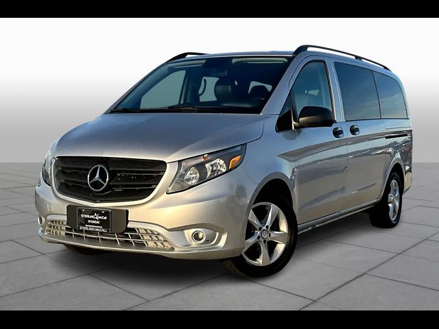 2016 Mercedes-Benz Metris Base