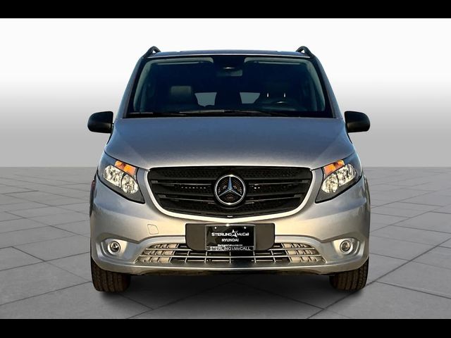 2016 Mercedes-Benz Metris Base