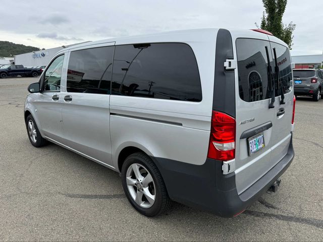 2016 Mercedes-Benz Metris Base