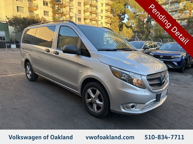 2016 Mercedes-Benz Metris Base