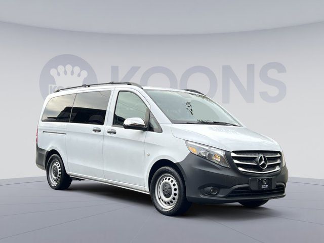 2016 Mercedes-Benz Metris Base