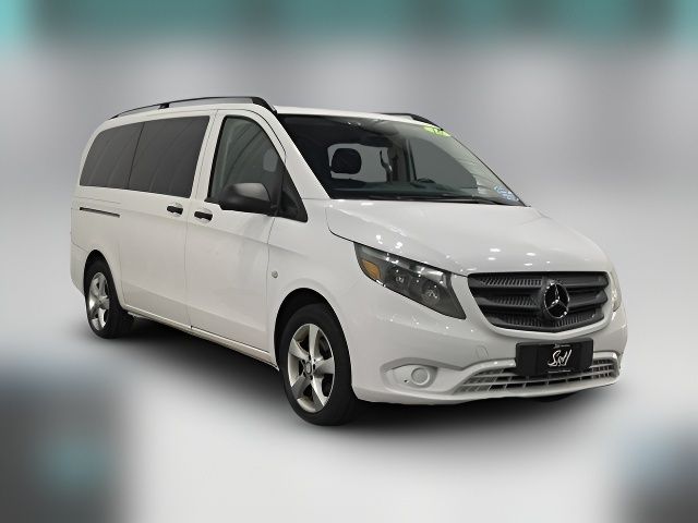 2016 Mercedes-Benz Metris Base