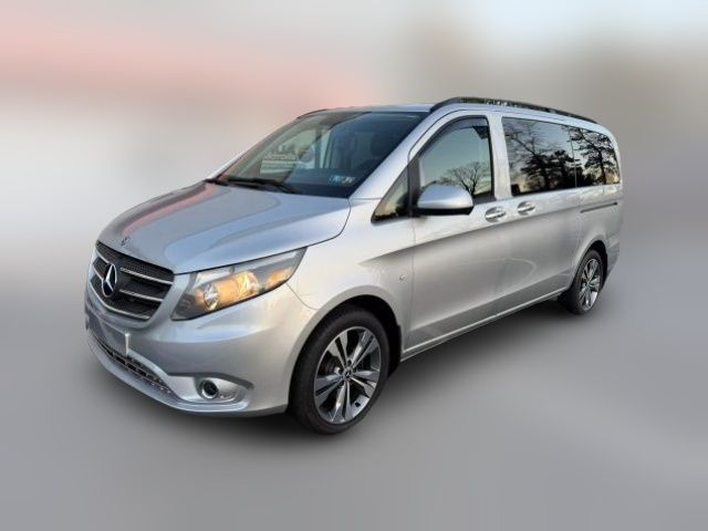 2016 Mercedes-Benz Metris Base
