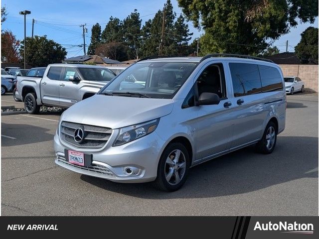 2016 Mercedes-Benz Metris Base